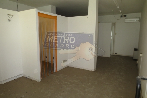 interno - UFFICIO THIENE (VI)  